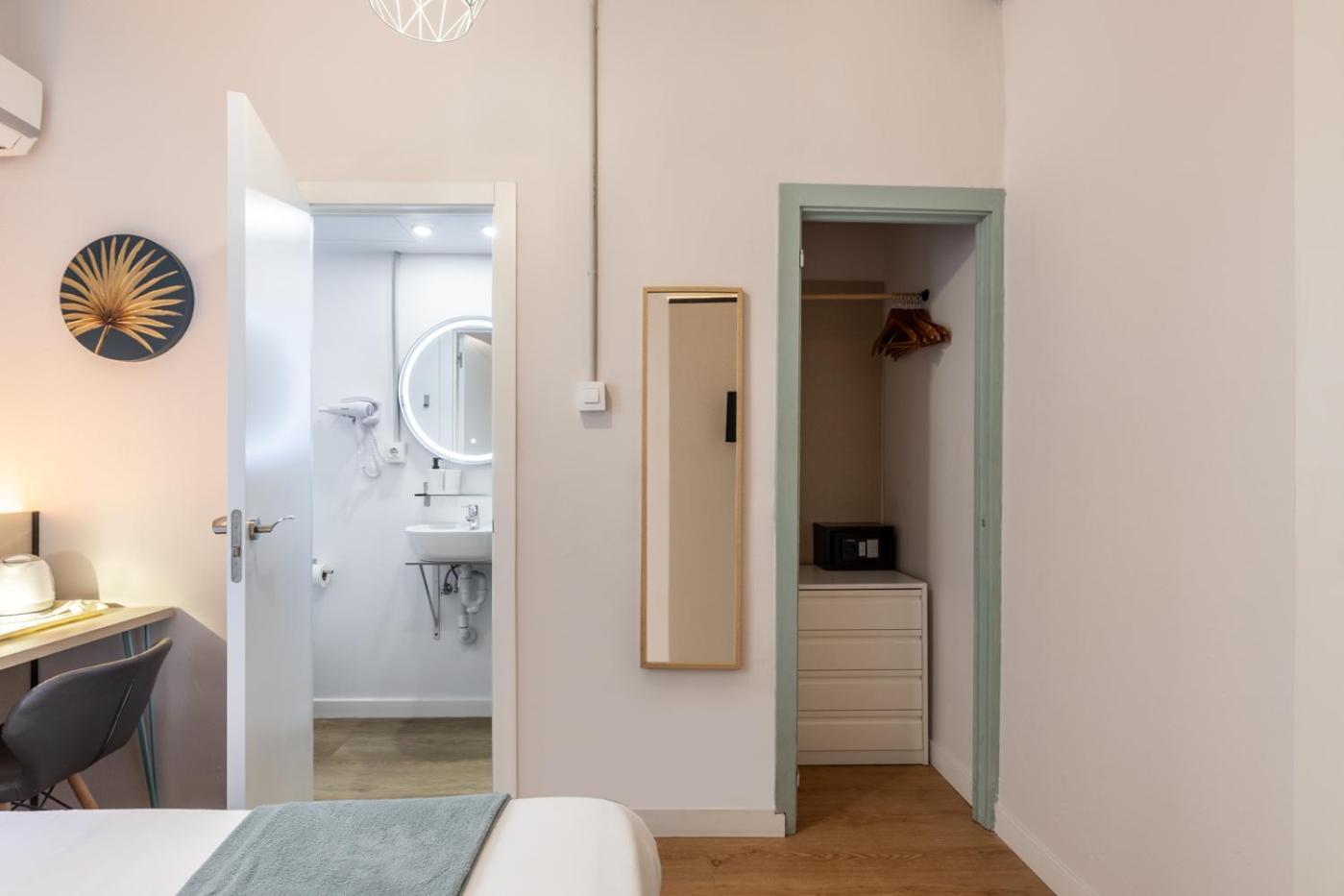 Regina Selfcheck-in Smart Gjestgiverier Palma de Mallorca
